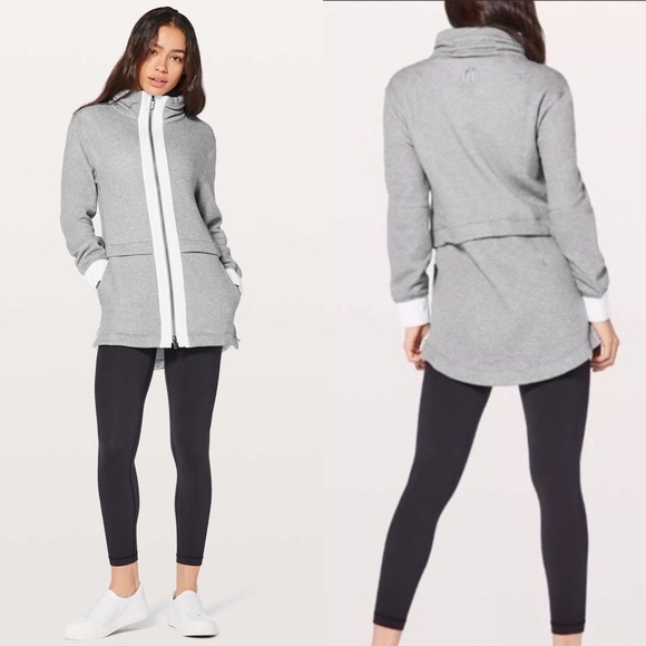 Lululemon Light as Warmth Jacket in Heathered Medium Grey / White - Picture 16 of 16